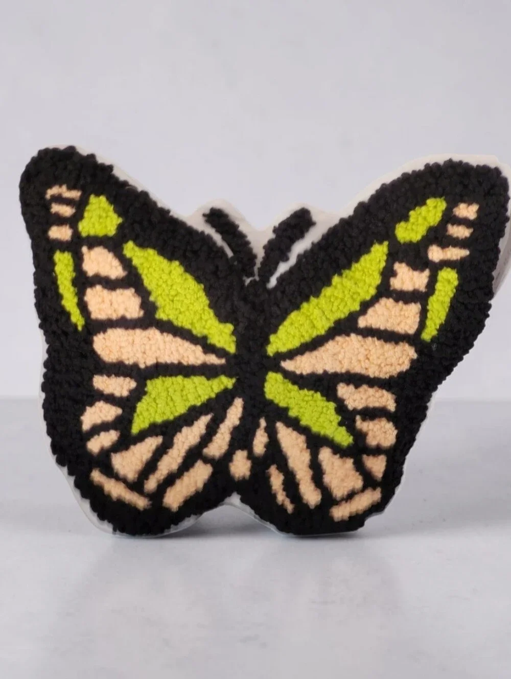 Teen Home Zadora butterfly-shaped decorative throw pillow 18